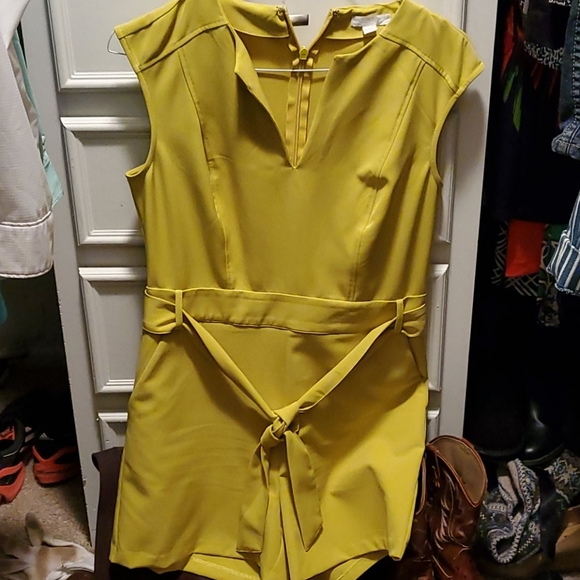 Romper - Picture 2 of 4